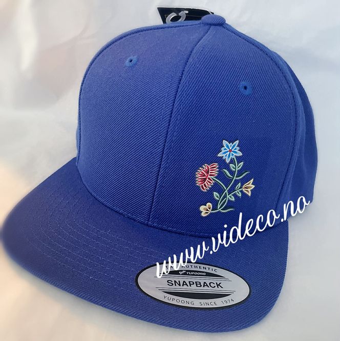 Hovedbilde Caps - Nordlansbunad